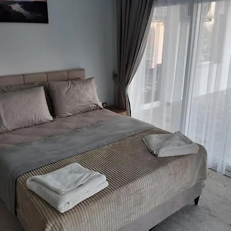 Apartment White Bay Blocks H-i-j-g Seafront Ground Floor Apart